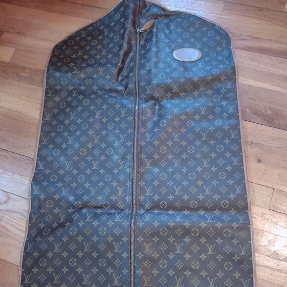 Authentic Louis Vuitton garment bag - Picture 1 of 6